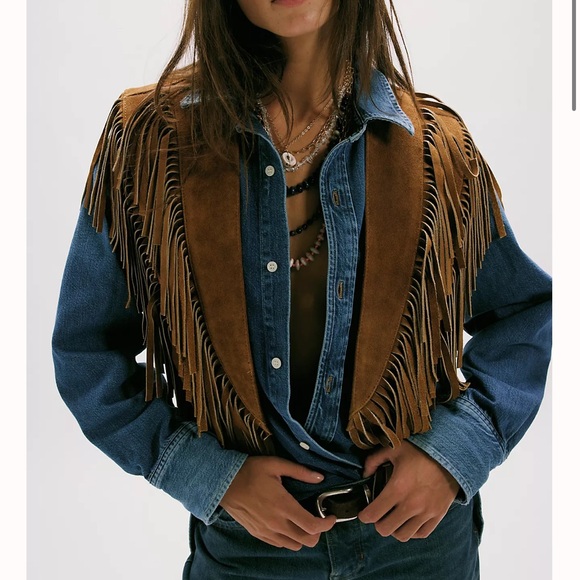 Understated Leather Wide Eyes Suede Fringe Collar - Picture 1 of 4